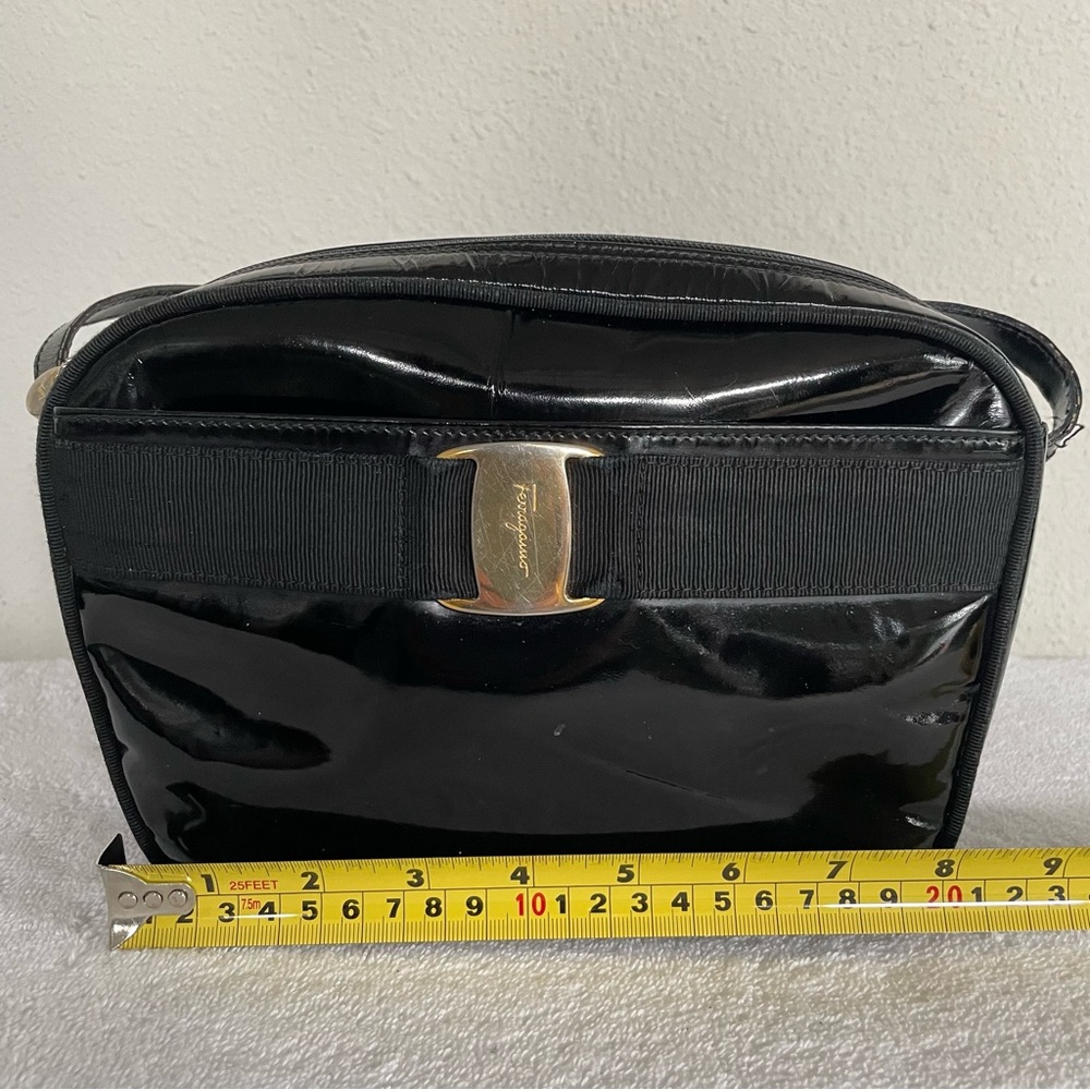 Salvatore Ferragamo Vintage Crossbody Bag Enamel Shoulder Vara - Picture 4 of 16